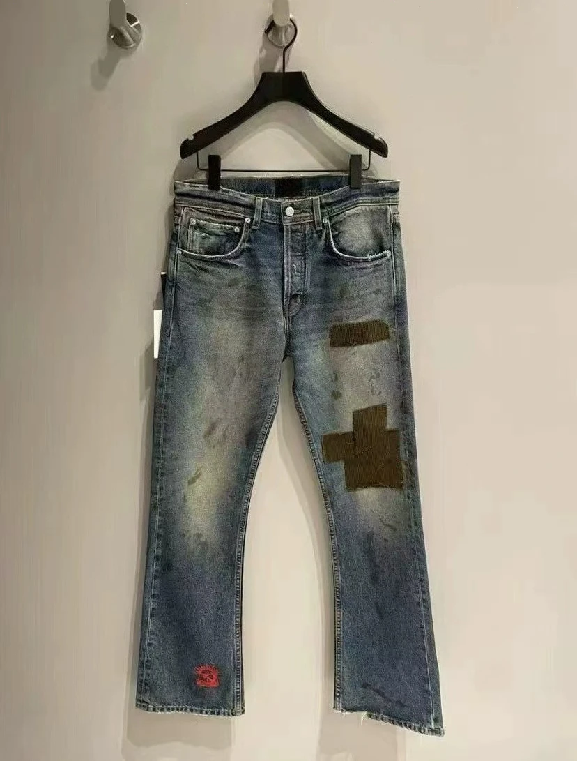 

Джинсы ER/D 24FW из вельвета с эффектом потертости, вышивкой и брызгами чернил, с эффектом стирки