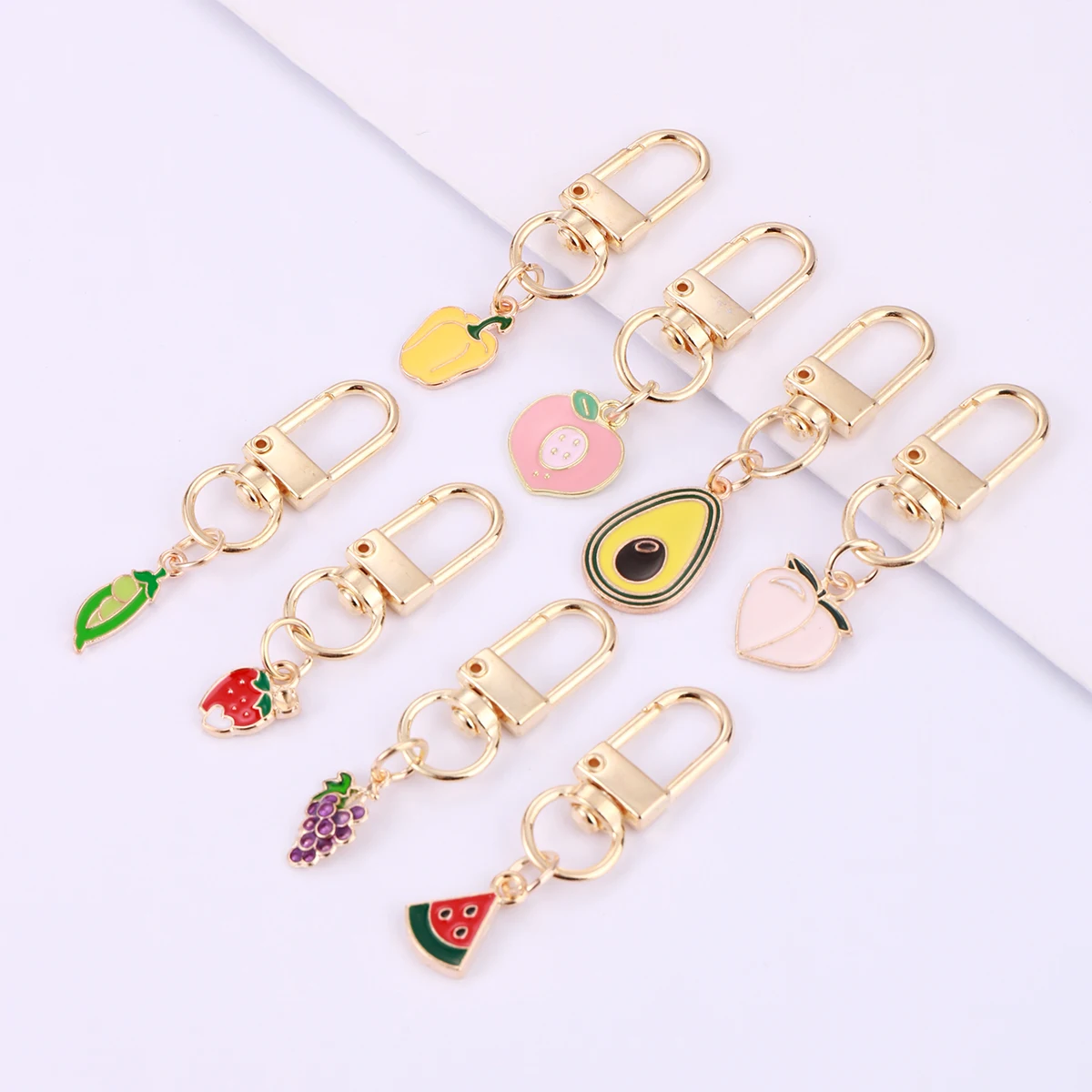 

8pcs/set New Alloy Drips oil Fruit Keychain Trendy Cartoon Pendant Keyring purse Bag Backpack Accessories Charms Holiday Gifts