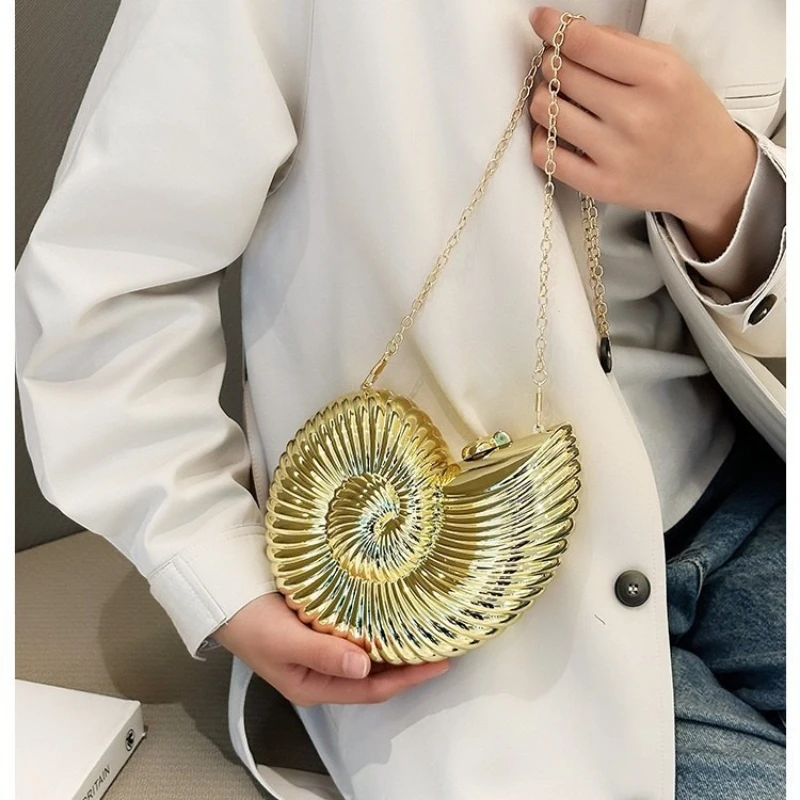 

Большие новые металлические сумки на плечо для женщин, высококачественная сумка через плечо с цепочкой, дизайнерская сумка для губной помады, сумка для ужина