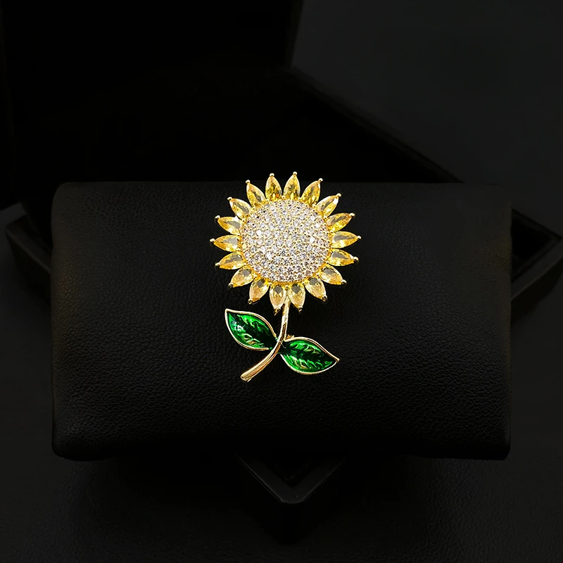 

Sunflower Brooch Unique Design High-End Women's Suit Ornament Cardigan Neckline Pin Luxury Corsage Jewelry Accessories Gift 5362