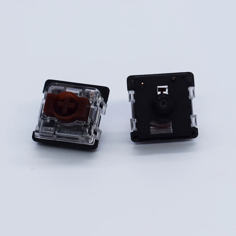 GATERON KS-33 – przełącznik o niskim profilu 2.0, czarna obudowa, 3 piny, kolor niebieski, czerwony, brązowy, RGB, możliwość personalizacji, przełącznik do klawiatury mechanicznej, umożliwiający wymianę w czasie pracy (hot swap). — zdjęcie produktu 3