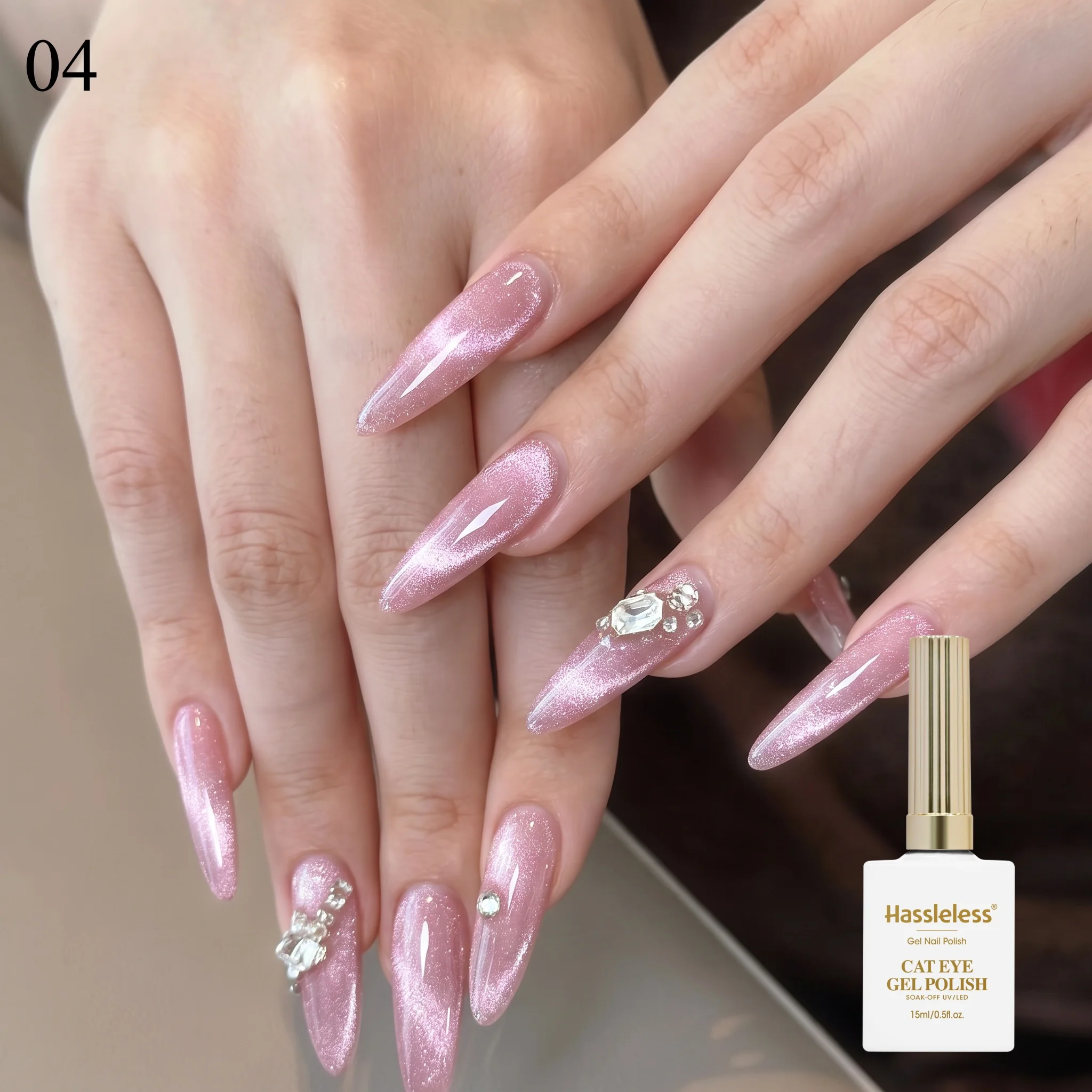 Hassleless Peach Pink Quartz Cat Eye Gel Polish, high-density fine glitter magnetic powder easily creates clear and straight cat eye stripes, the peach pink tone is rich and sweet, flattering to the skin, and easy to a