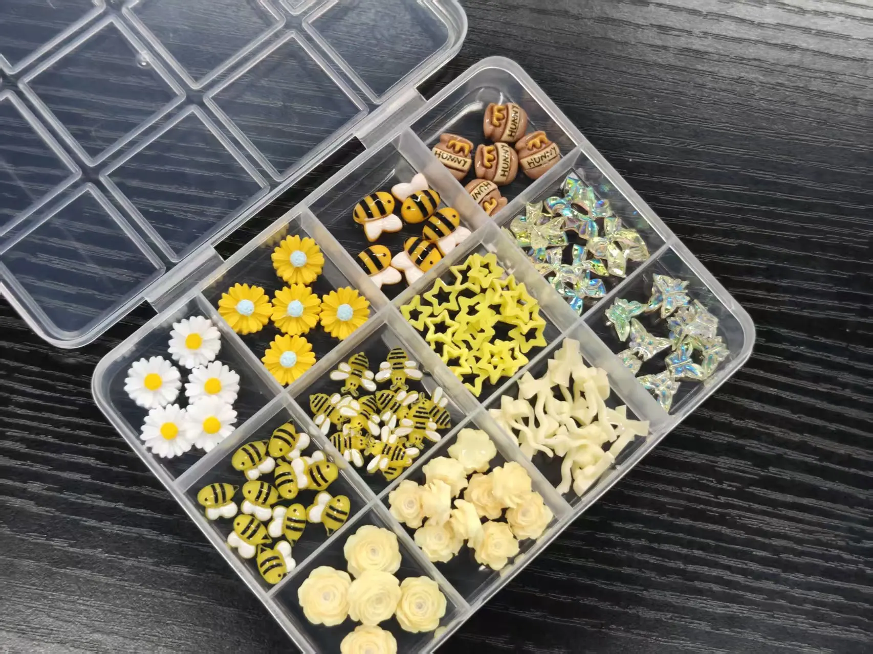 12Grids 3D Resin Nail Charms Set Cute Bee Daisy Rose Honey Pot Bow Star Nail Art Decorations Y2K Spring Floral Manicure DIY Acce