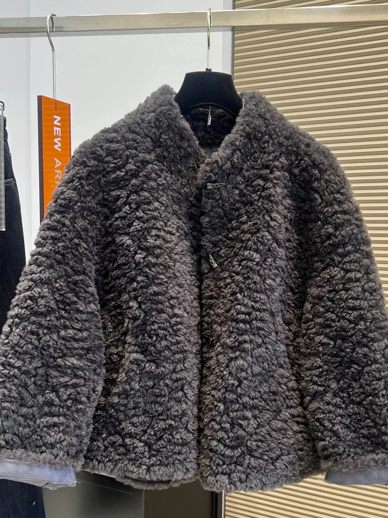 

Stylish Large Size Women's Sheepskin Coat Autumn Winter Thickened Long Sleeve Pear Shape Outerwear Warm Coat Button Design