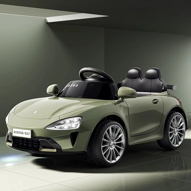 ‌ Elektryczny samochodzik na akumulator 4WD z ukrytym wysuwanym uchwytem i podwójnymi silnikami. Wysokowydajny pojazd zdalnie sterowany