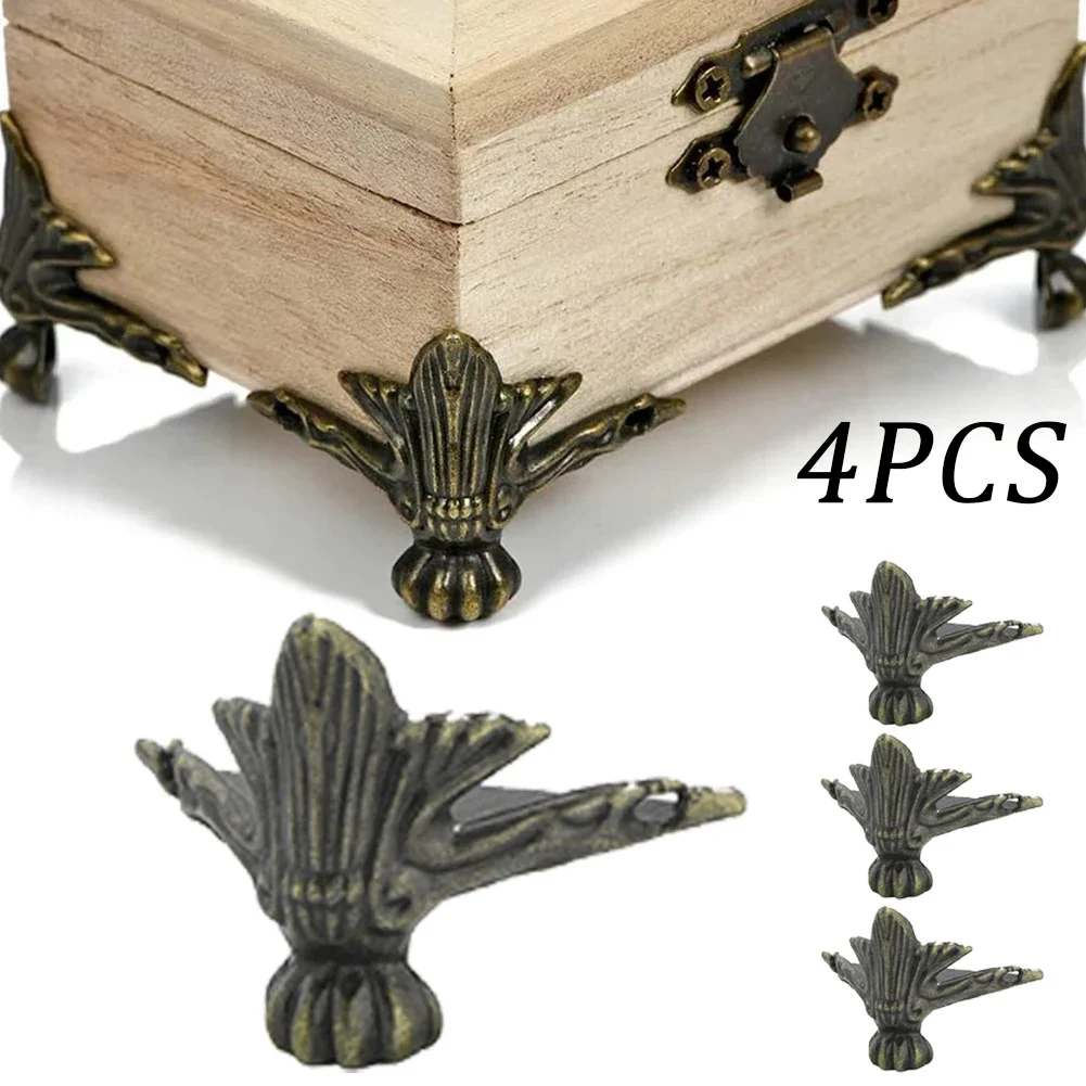 4Pcs/Set Antique Wood Box Feet Leg Corner Protector Triangle Rattan Carved Decorative Bracket For Furniture Hardware