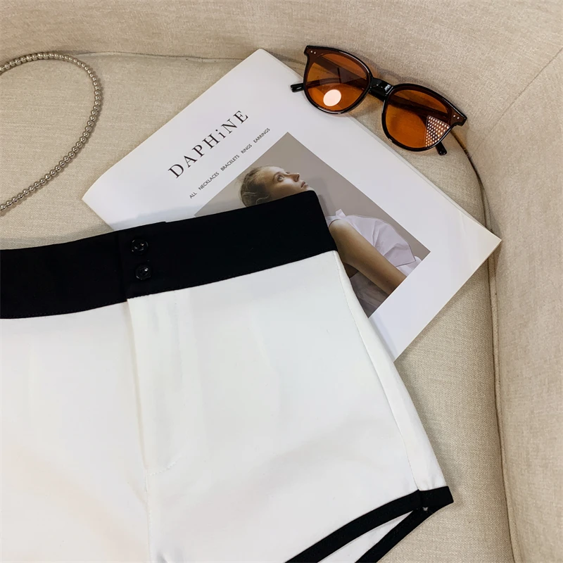 New Fashion Black White Patchwork High Waist Wrap Hip A-line Shorts Women Summer Gray Casual Wide-leg Short Pant Trend Popular