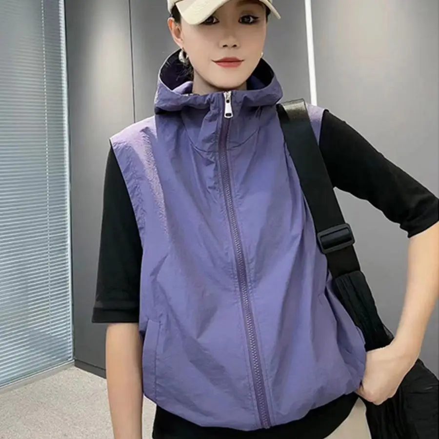 

New Vintage Hooded Vest Women Sleeveless Cardigan Korean Fashion Zipper Outdoor Jacket Sweatshirts High Quality 2023 Black