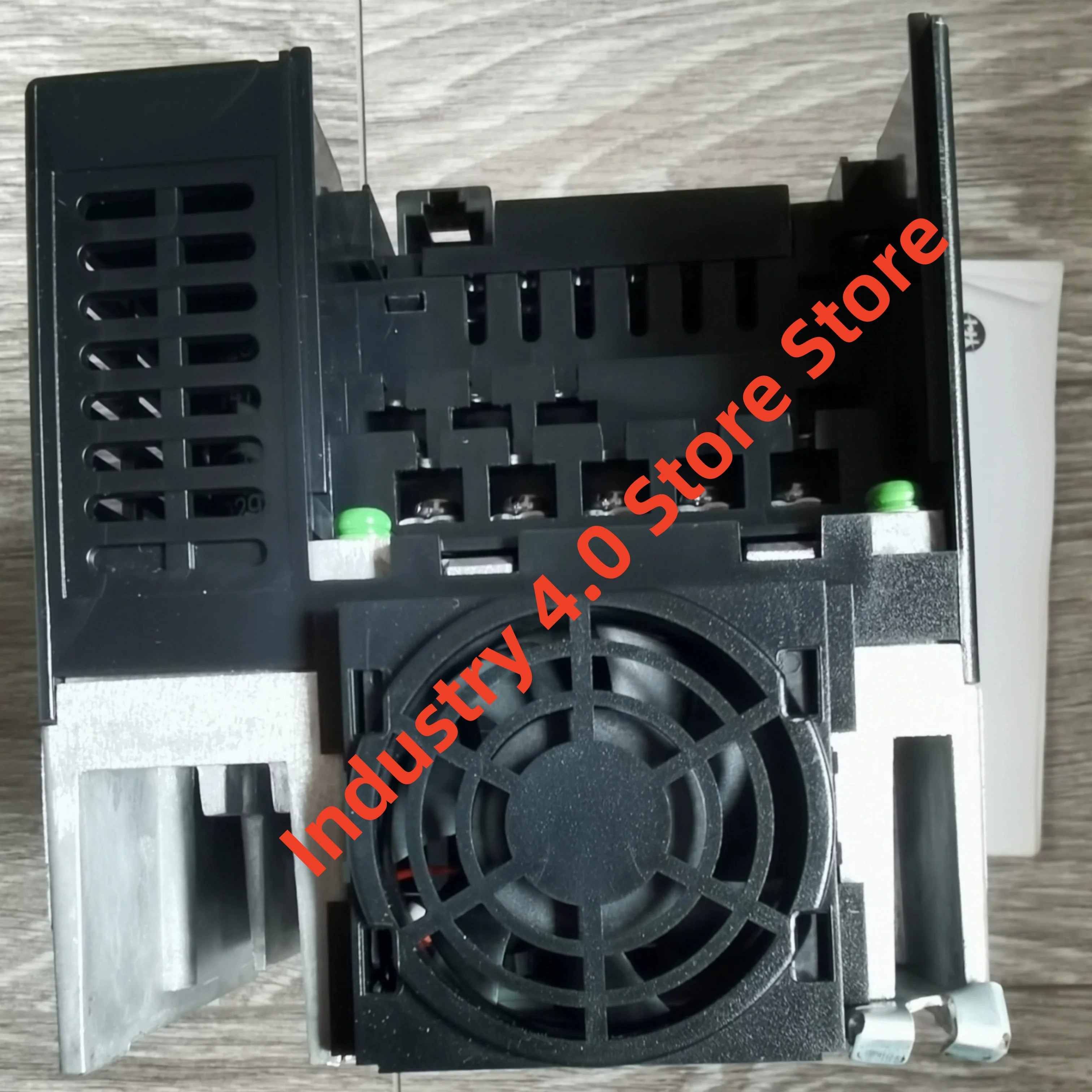 SS2-043-2.2K 380 В 2,2 кВт 100% новый SS2-043-3,7 К 380 В 3,7 кВт Преобразователь частоты
