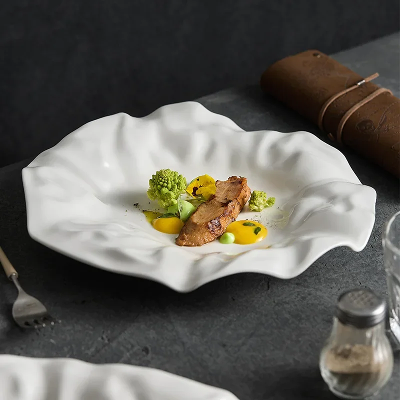 dishes, household special-looking hotel tableware, high-grade sense, white special-shaped features, creative fruit bowls.