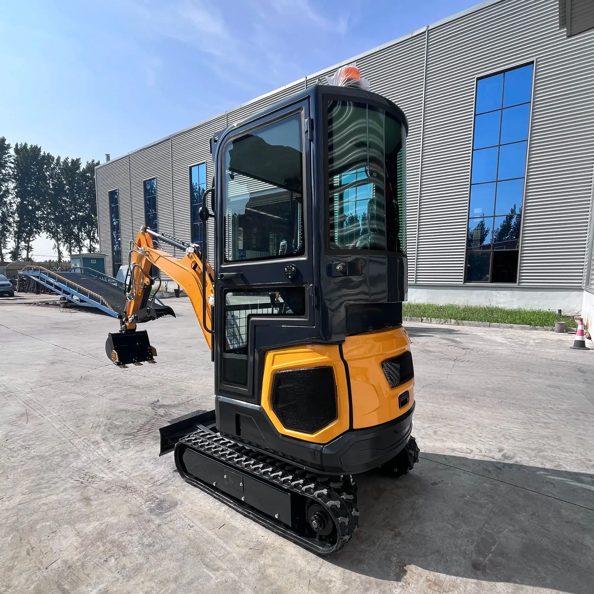 حفارة صغيرة محرك EPA كوبوتا 1 طن حفارة صغيرة مجنزرة 1.8 طن 2 طن حفارة زراعية صغيرة للبيع #1