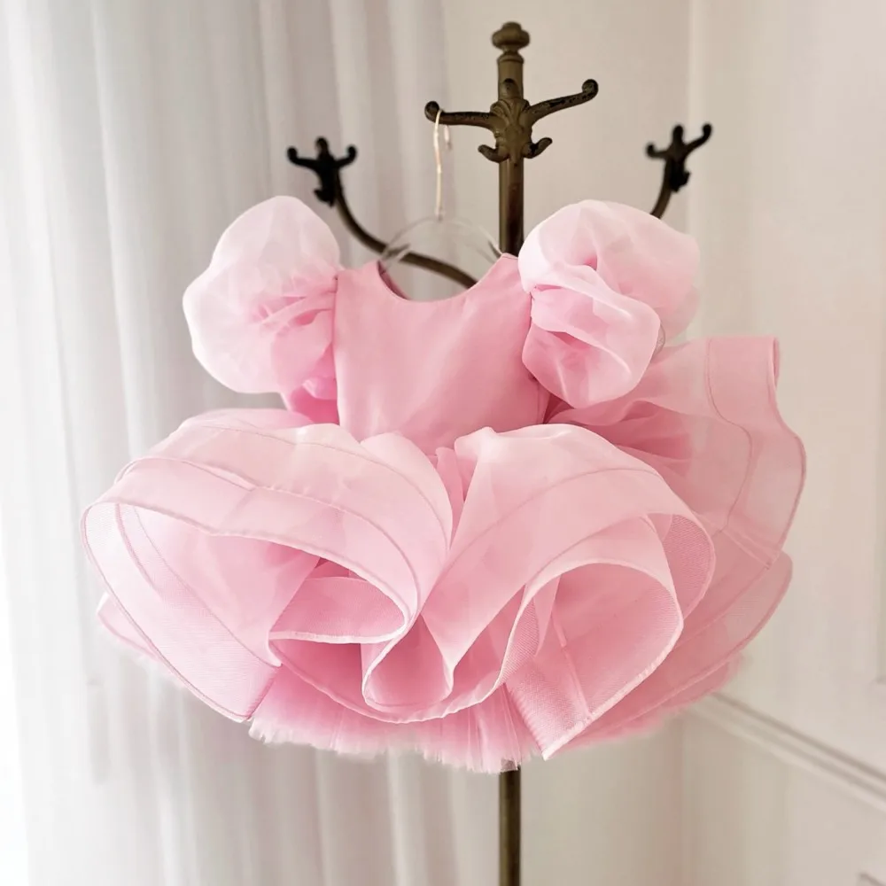 

Pink Kids Flower Girls Dresses O Neck Puffy Short Sleeves Tutu Short Little Girls Birthday Dress Ruffles Puffy Communion Gowns