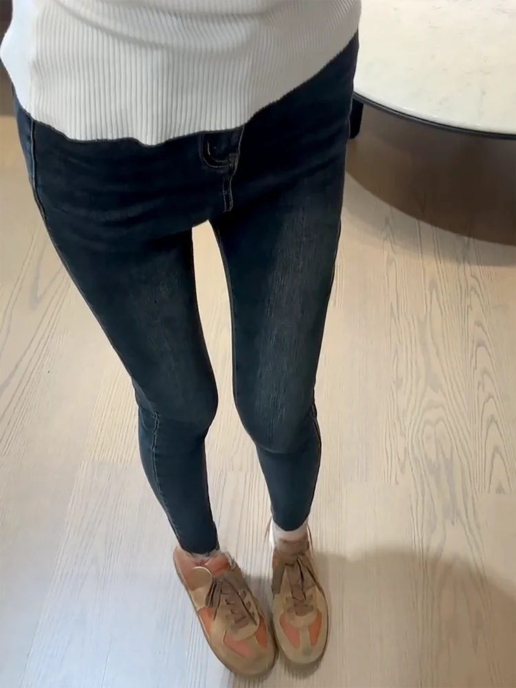 

Slim Fit Blue Jeans Women's Fashion Small Waist Washed out Distressed Denim Pants Ladylike Style mid Rise Skinny Jeans