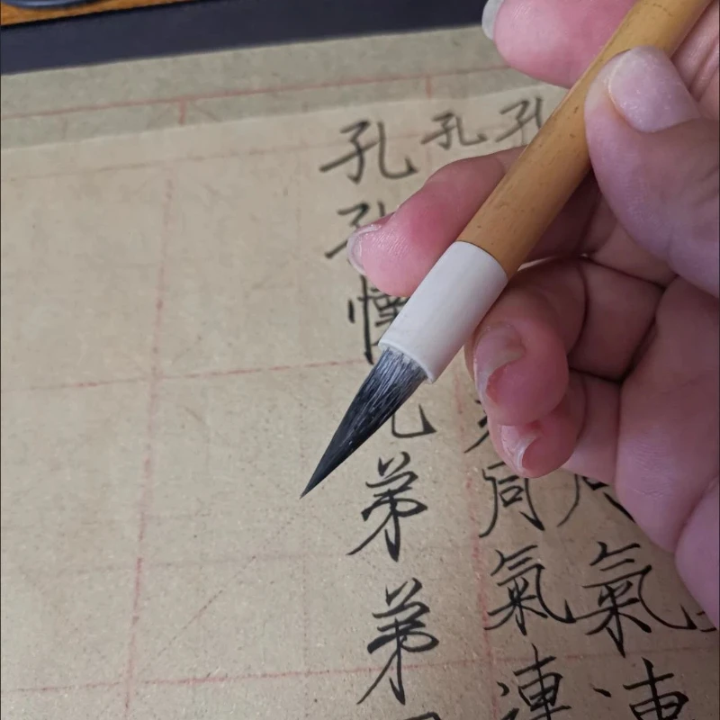 

Small Regular Script Huzhou Brush Woolen Rabbit Hair Slender Gold Script Calligraphy Brush Chinese Painting Outlining Liner Pen