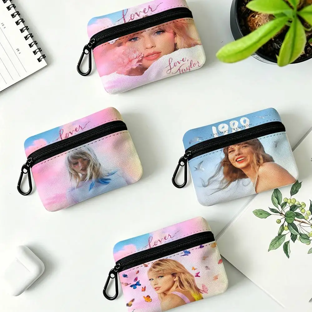 C-Classic-Singer-T-Taylor-S-Swift Lightweight Oxford Fabric Coin Purse Carabiner Hook Design Mini Card Key Organizer Bag