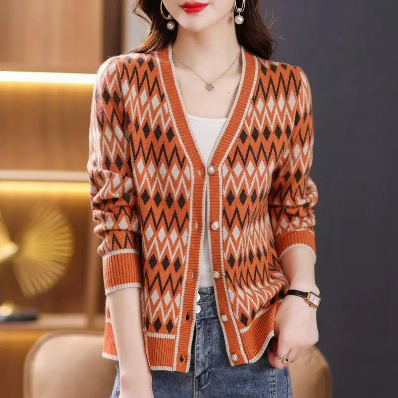 

Autumn Winter Fashion Chic Button Warm Knitted Cardigan Women Y2k Vintage Jacquard Loose Commute Sweaters