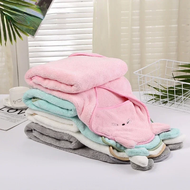 

Soft Absorbent Newborn Bathrobe Towel - Cartoon Animal Hood Coral Fleece Cloak Infant Wrap Blanket for Boys Girls Baby Stuff