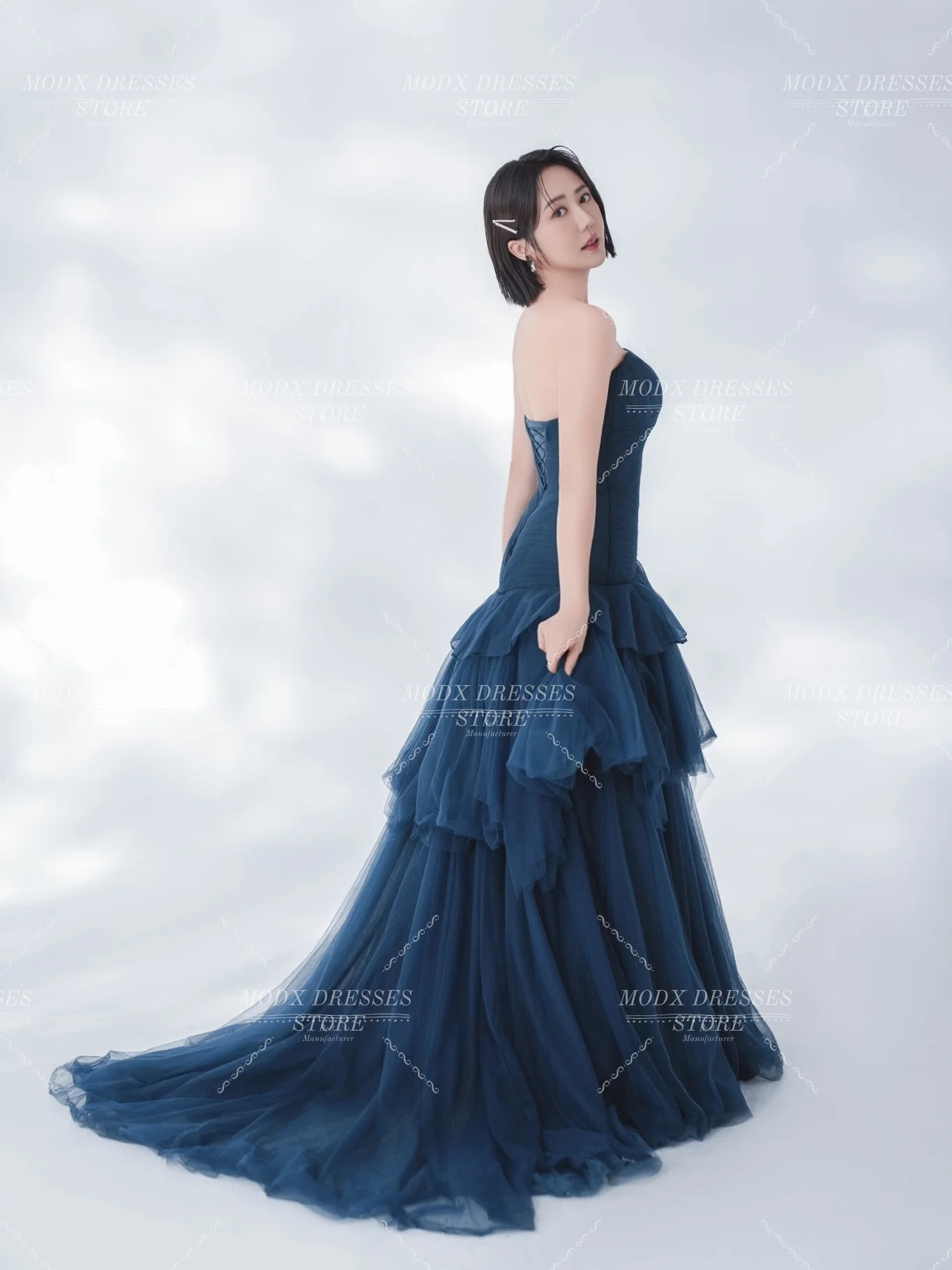 MODX Elegant Dark Blue Strapless Korean Wedding Dress Tiered Bridal Gown Floor Length Customized Vestidos Novias Boda Women