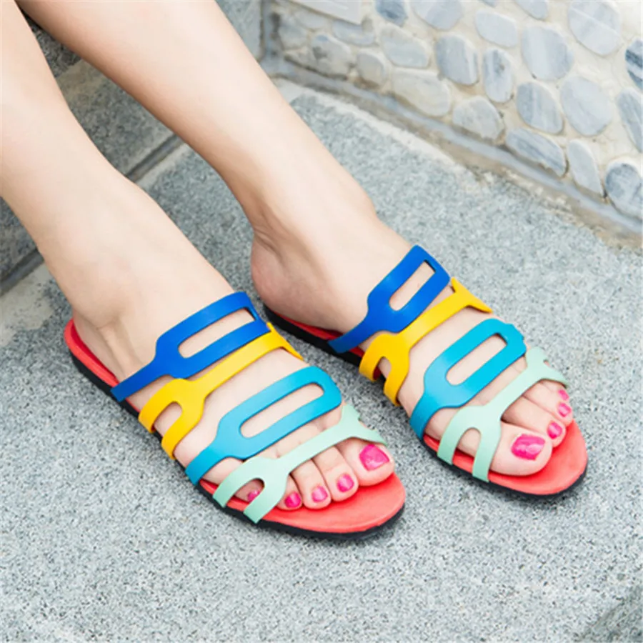 

Colorful Straps Women Slippers Hollow Out Flat Shoes Ladies 2024 Summer Gladiator Sandals Outside Slides Casual Beach Mules