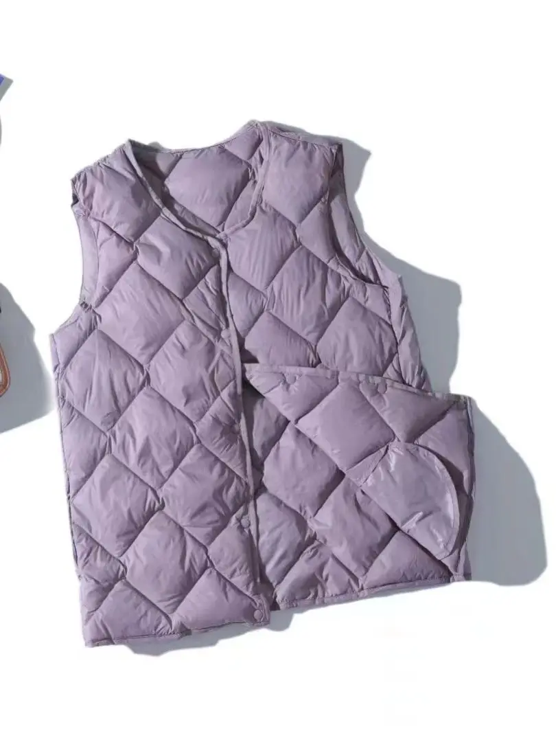 2023 New Women Ultralight 90% White Duck Down Vest Sleeveless Jacket V-Neck Collar Argyle Autumn Winter Fashionable Top Jackets