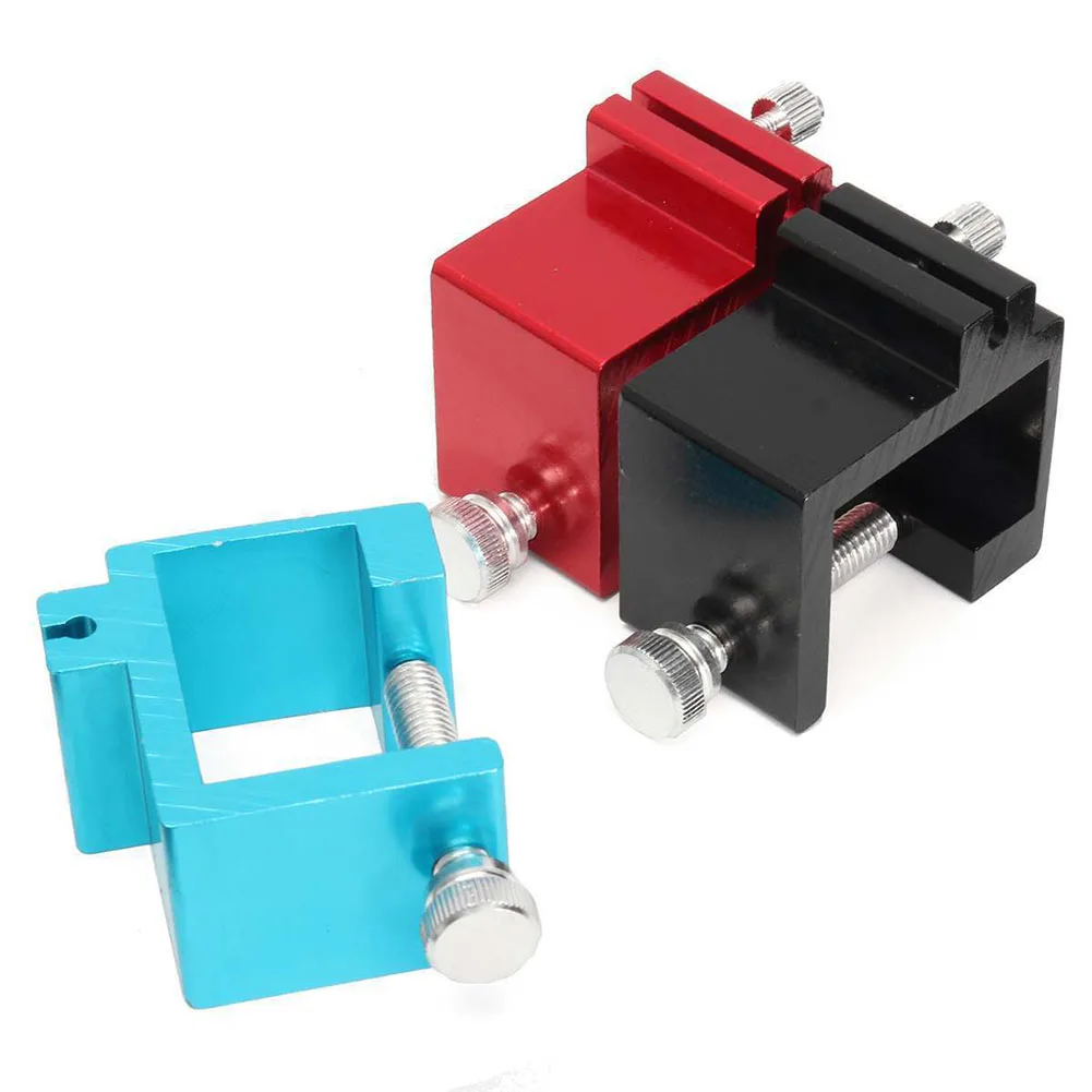 

Инструмент для регулировки и выравнивания цепи для мотоцикла