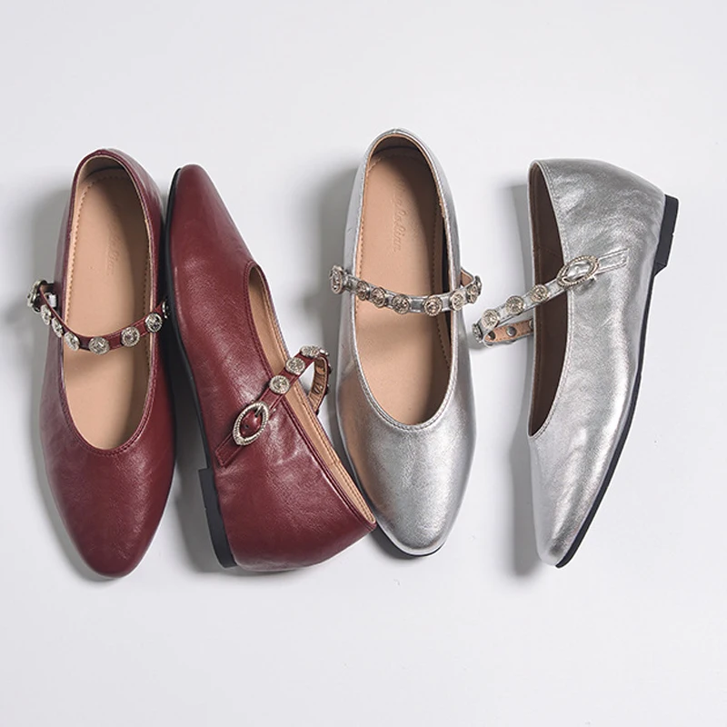 

Туфли Мэри Джейн, женские туфли-лодочки с пряжкой, модные туфли с круглым носком, металлические украшения, шлепанцы на мелкой танкетке, повседневные лоферы, винно-красное, серебро