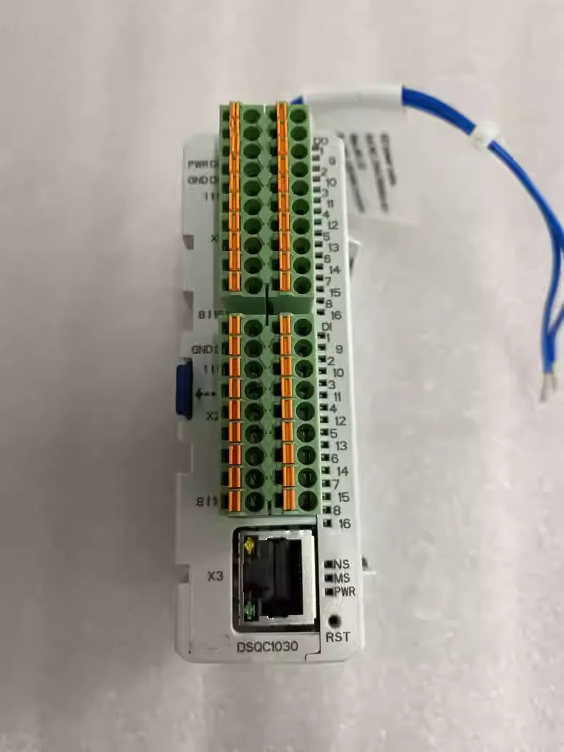 dla modułu IO robota 3HAC 058663 -001, DSQC1030