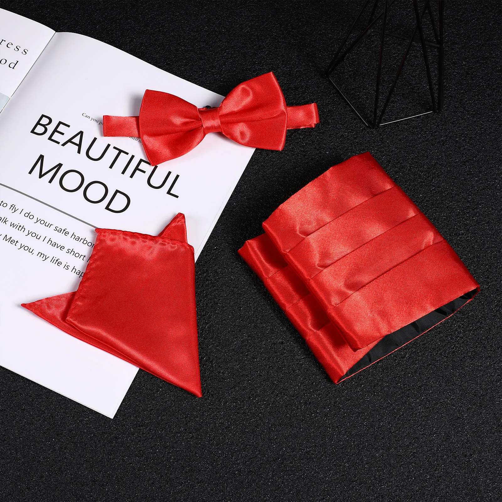 

Набор мужских аксессуаров из 3 предметов: галстук-бабочка, пояс-саше, носовой платок. Элегантный, простой дизайн, регулируемый, для выпускного, свадьбы, танцев.