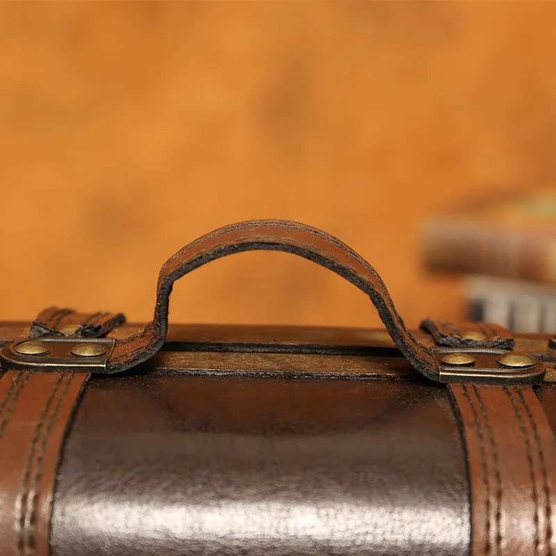 1Pc Retro Suitcase Wooden Antique Storage Box Medieval Treasure Chest Necklaces Jewelry Organizer Box with Lock Prop Box
