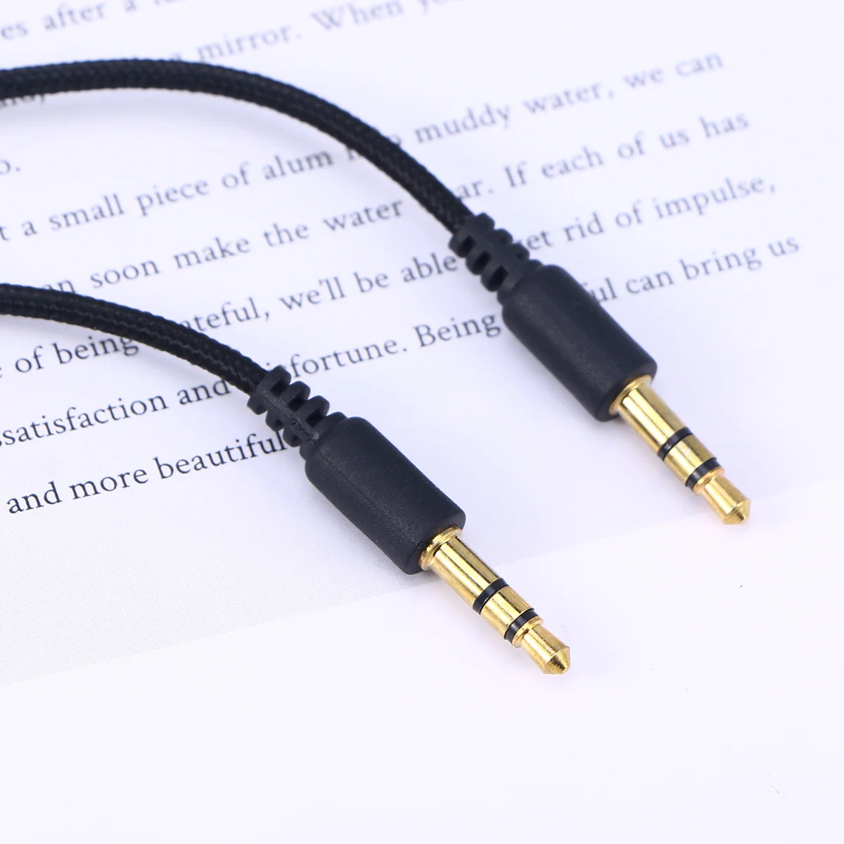 

1.5M 3.5Mm Male To Male Audio Cable Stereo Extension Cord For Smartphones Tablets Pc Mp3 Car Aux Input Nylon Braided Copper Aux