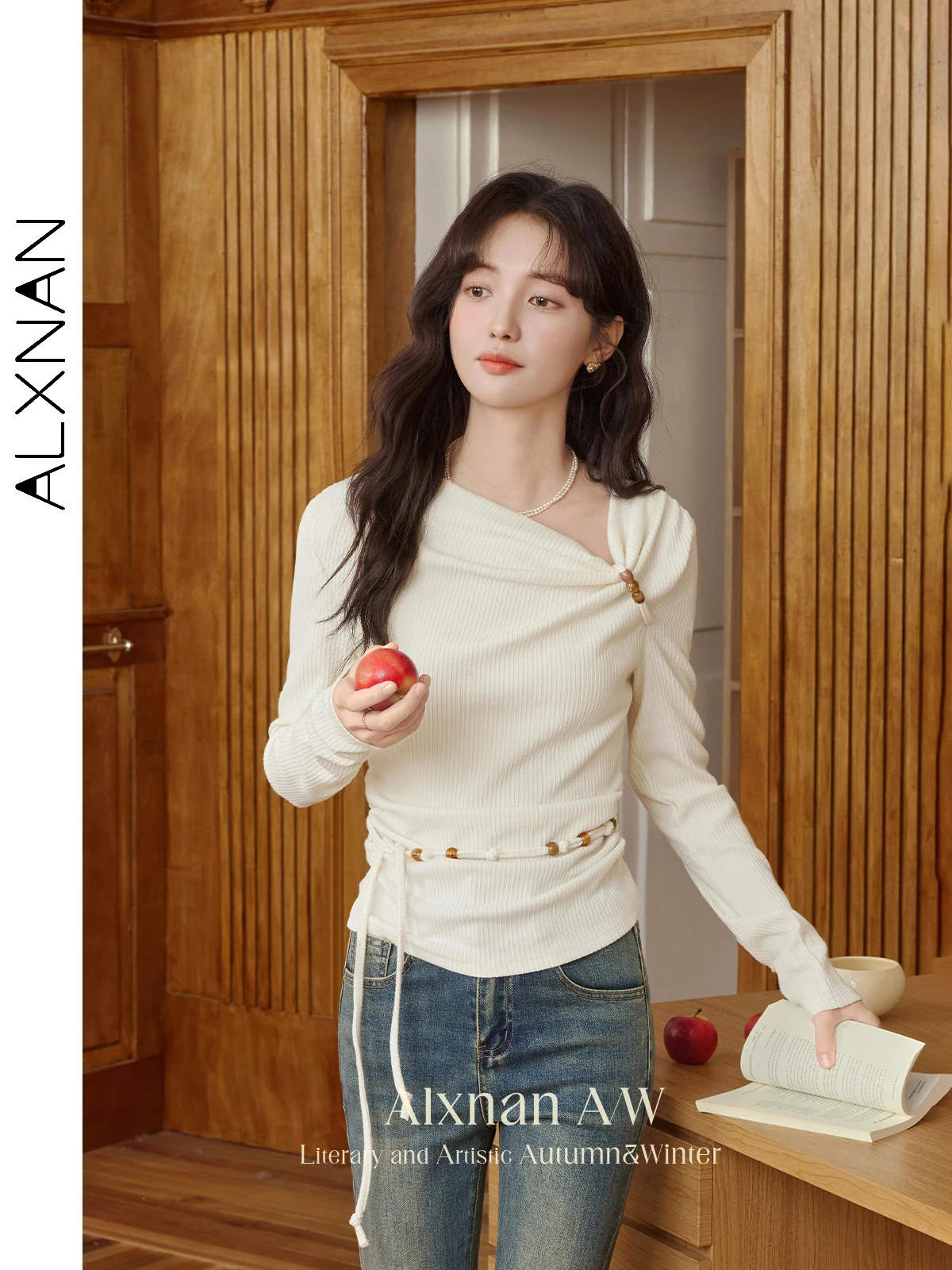 

ALXNAN Long Sleeve T-shirts Women 2025 Irregular Skew Neck Kink Tees Apricot Casual Elegant Slim-fit Chic Tops Female L50709
