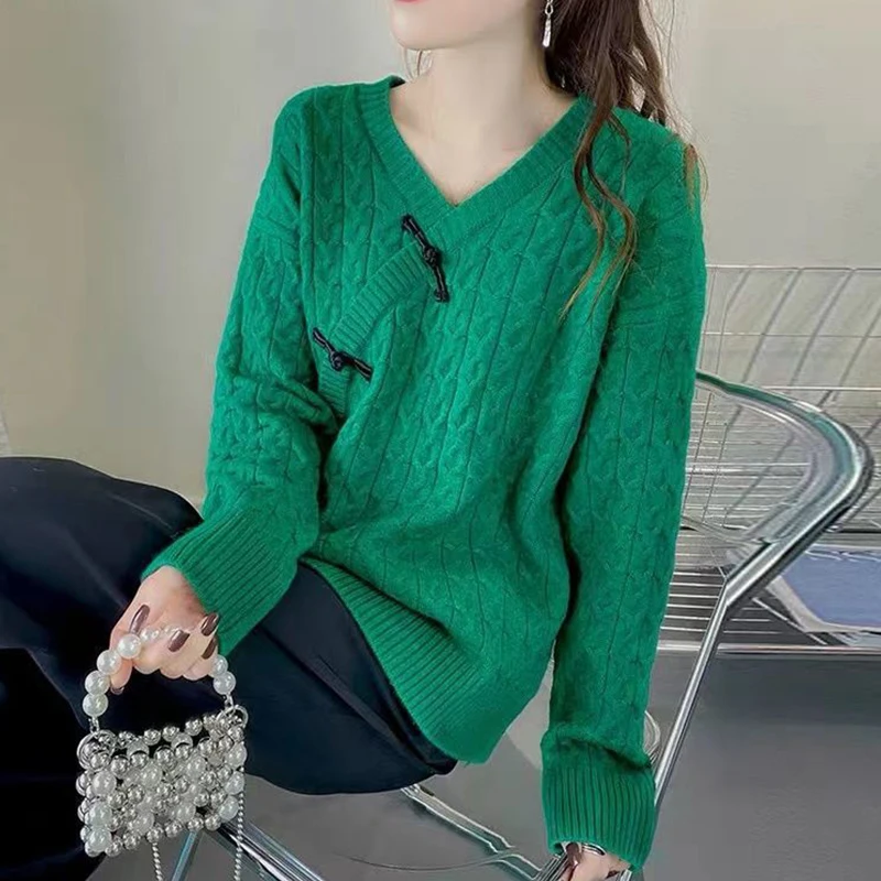 

2022 Winter Chinese Style Buttons Knitting V-neck Long Sleeve Pullovers Women Clothing Fashion Irregular Sweater Femme Loose