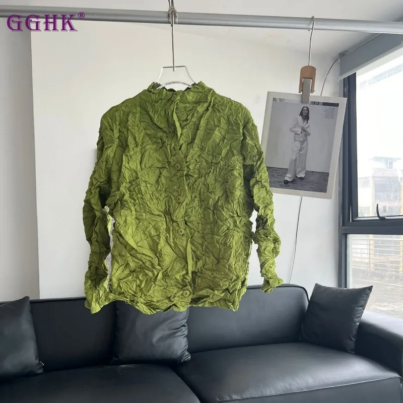 

GGHK Pleated Women Cotton Jacket 2024 Winter New Standing Collar Long Sleeve Single Solid Color Vintage Design Female Jacket