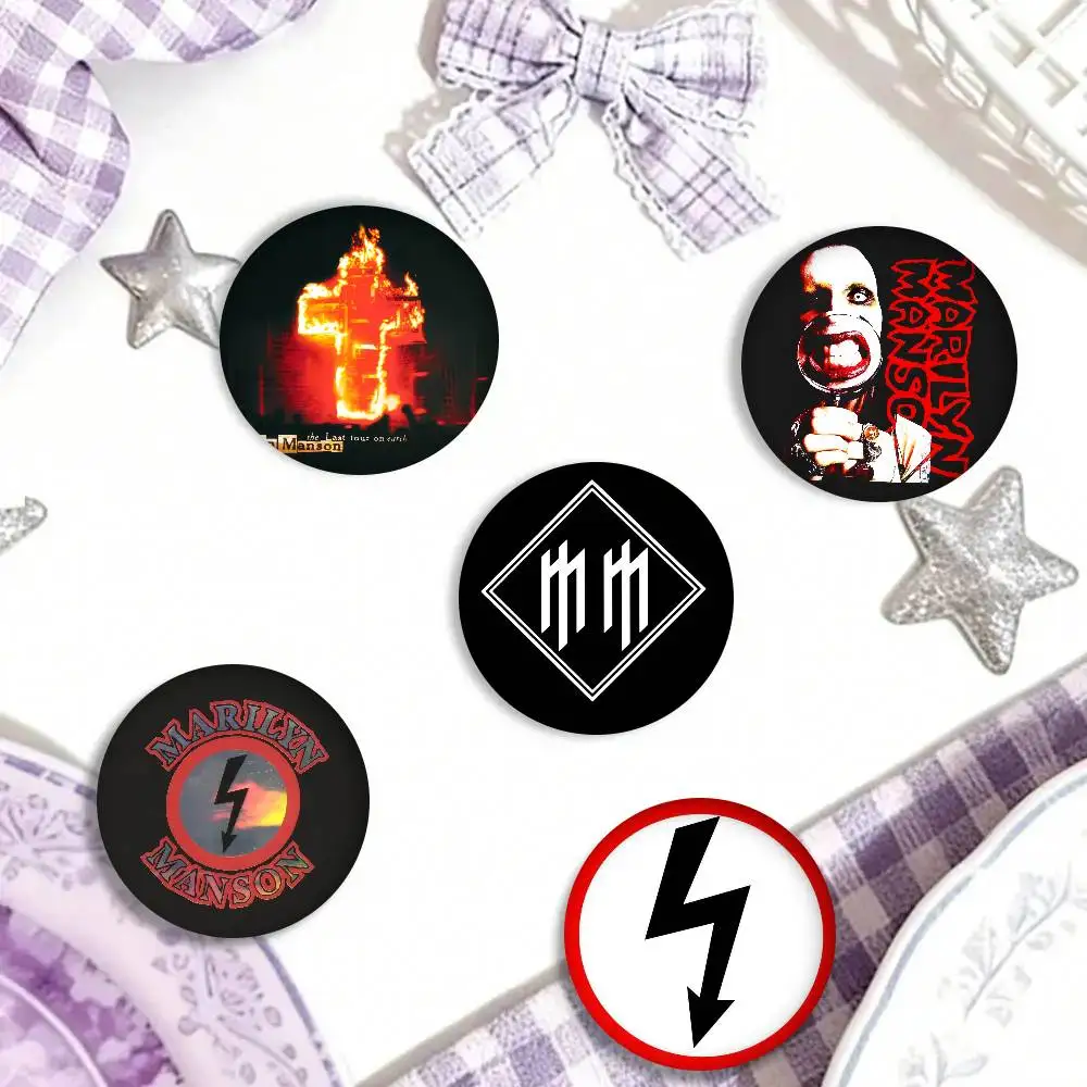 Marilyn Singer Manson Rock Tinplate Pin Button Custom Anime Role Old-school Brooch Cartoon Collar Badge Jewelry Gift Fans