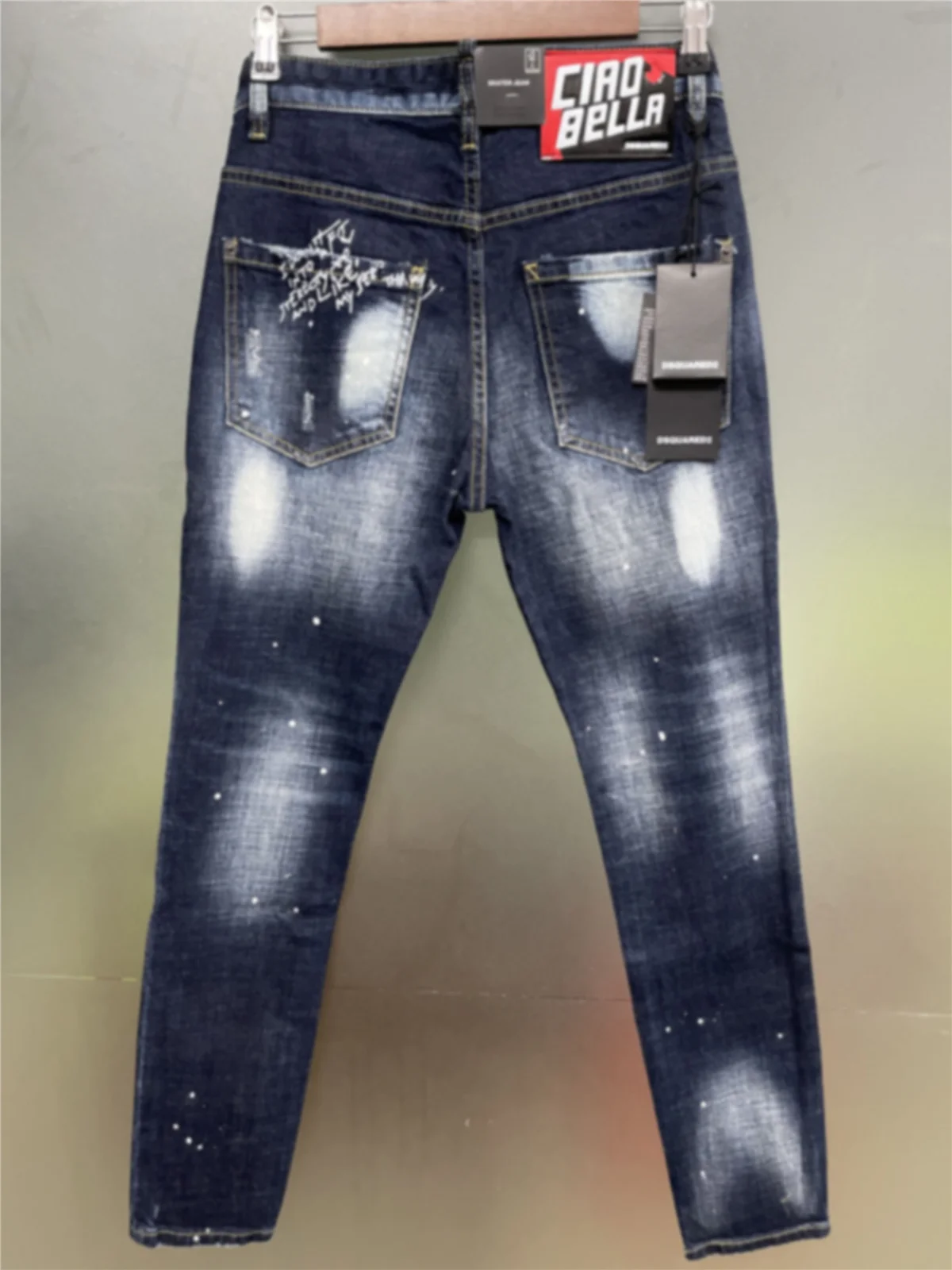 Autumn 2025 New D2 Jeans Trendy Men's Washed Grinding Hole Patch Paint Printed Feet Blue