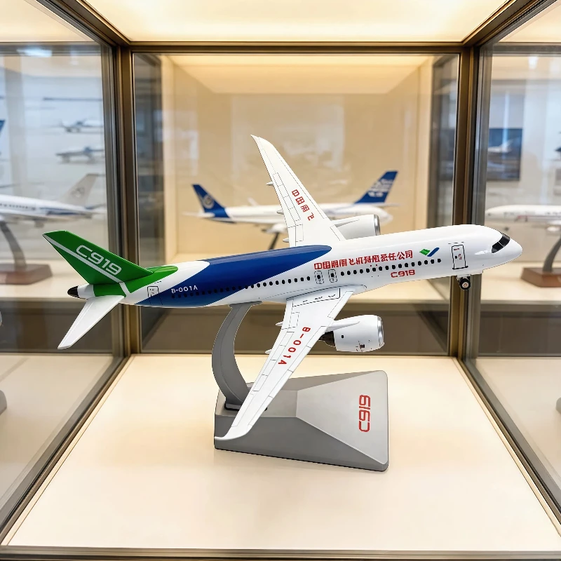 

Comac C919 Airplane Model 1:240 Scale High Simulation Alloy Passenger Plane Desktop Ornament Collectible Gift For Aviation Fans