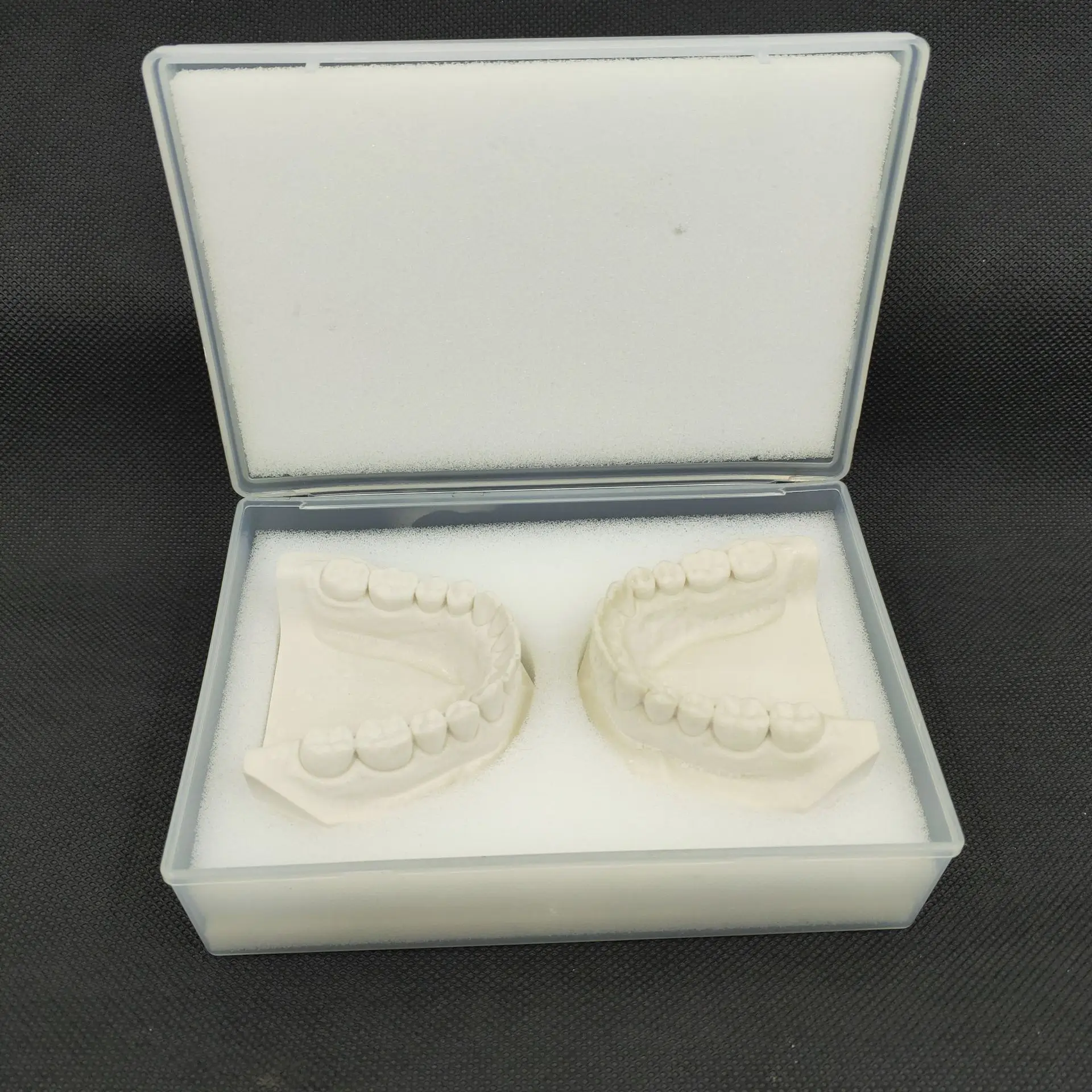 10Pcs Plastic Model Placement Box Dental Denture Technician With Foam Sponge Implant Tooth Box Clinic Protection Case view 5