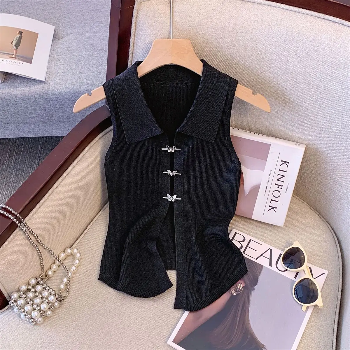 French Slit Cut-out Knitted Camisole Women\'s Summer New Pure Style Polo Collar Butterfly Button Sleeveless Top