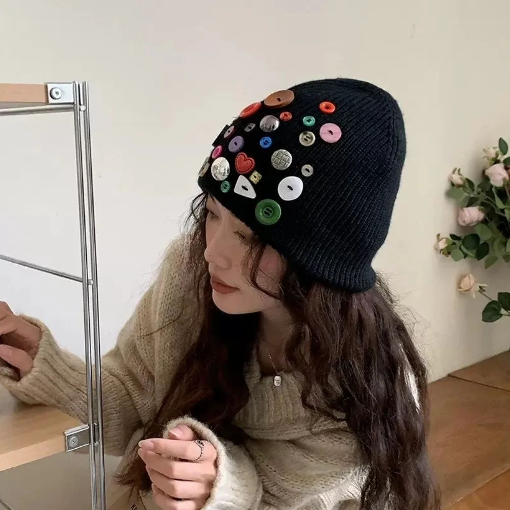 Colorful Button Beanie Hat Irregular Button-Decorated Elastic Knitted Hat Warm Protection Pullover Style Personality Cold Cap