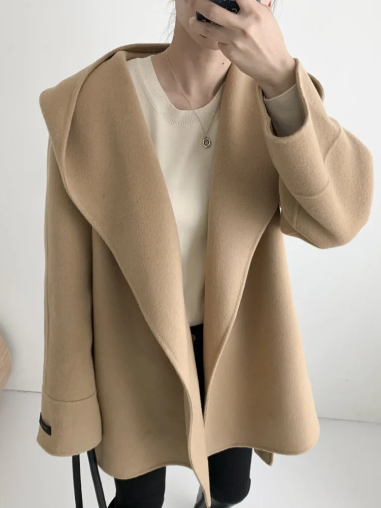 [EWQ] Elegant Women Faux Wool Coats Solid Cardigan Minimalist Hooded Woolen Coat Oversize Outwear With Belt 2024 autumn Winter