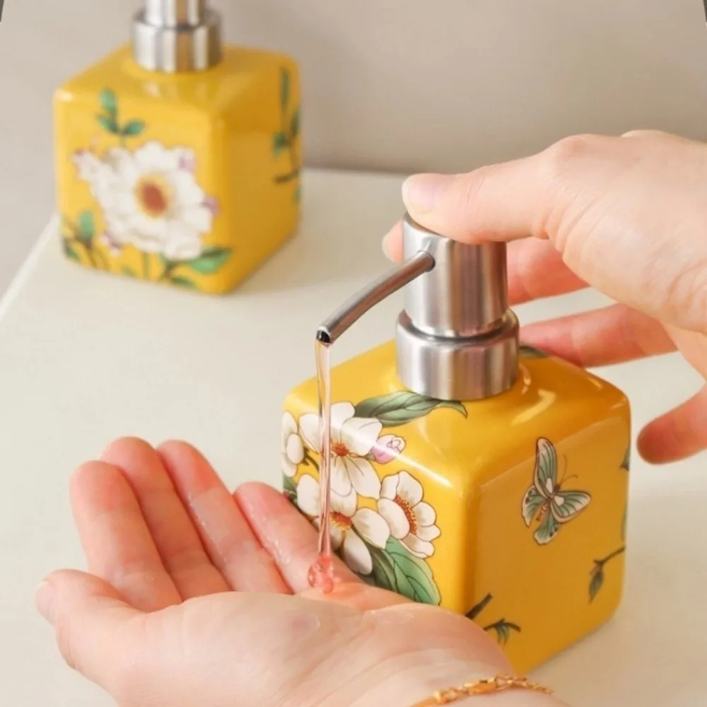 Dispenser di sapone cinese da 200 ml in ceramica con testa della pompa in acciaio inossidabile, bottiglia per lavaggio a mano, dispenser per shampoo, gel doccia