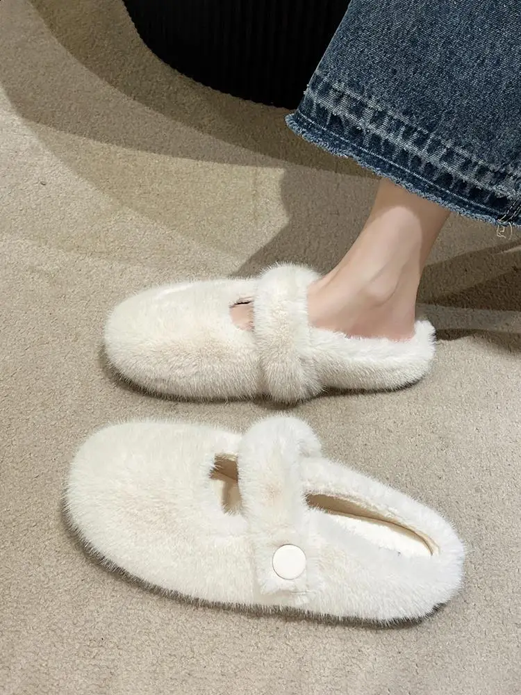 Slippers Casual Shoes Woman 2024 Pantofle Fur Flip Flops Loafers Cover Toe Luxury New Plush Flat Basic with fur Rome Rubber Slid