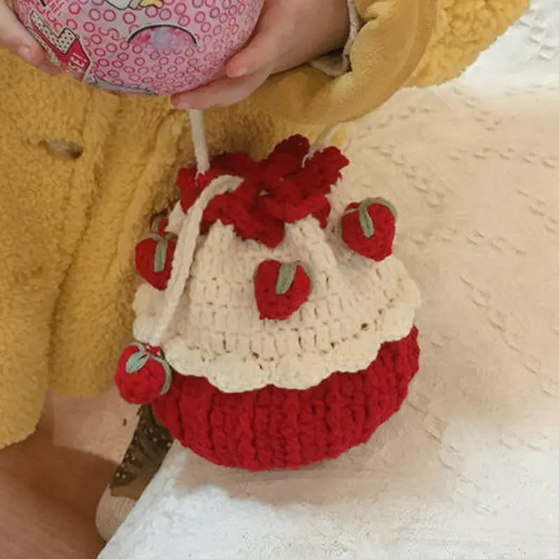 

Strawberry Cake Bag Handwoven DIY Material Bag Crochet Ice Bar Line Homemade Internet Celebrity Same Baby Gift