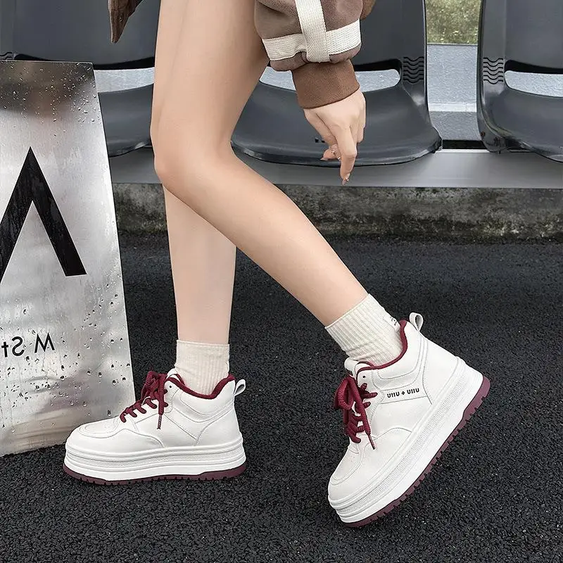

Women's Sporty Casual round Toe Thick Bottom Heightening Soft Leather Sneakers Pure Color Flat Heel Rubber Outsole Shoes