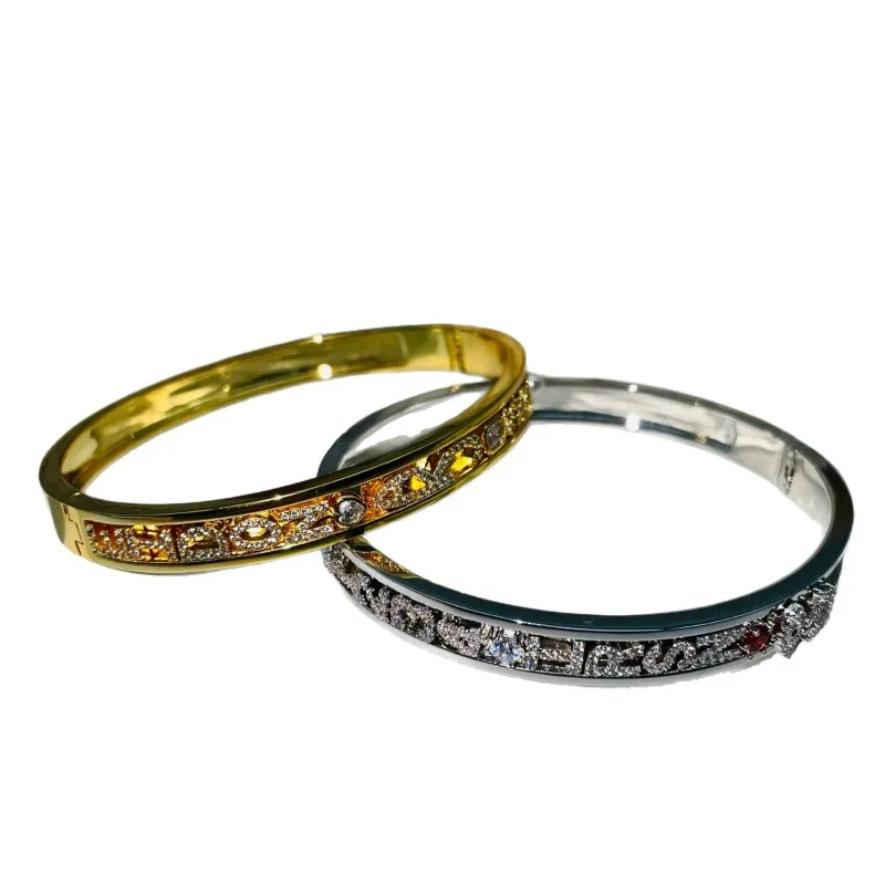 اسم مخصص الأزياء الأوروبية والأمريكية شخصية انزلاق الزركون الإنجليزية إلكتروني أحجار الميلاد DIY المنزلق سوار هدايا عيد الميلاد