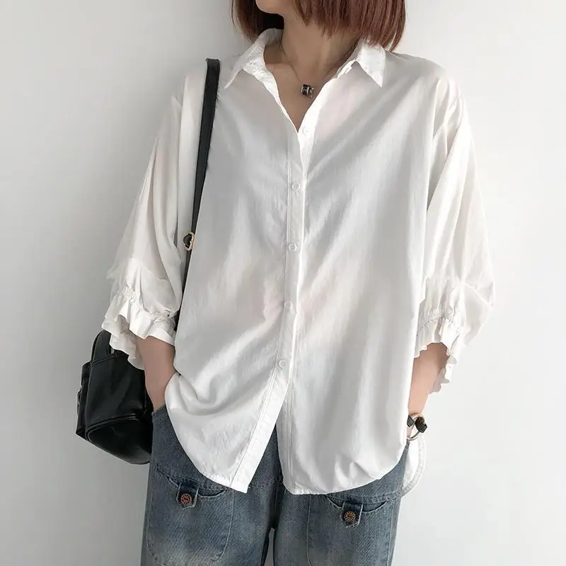 Einfarbiges Rüschenkanten-Laternenärmel-Oberteil mit Sieben-Viertel-Ärmeln Einreihiges Hemd Frühling Sommer Neue Koreanische Version Damen Locker Sitzende Übergrößen-Bluse – Detail 13