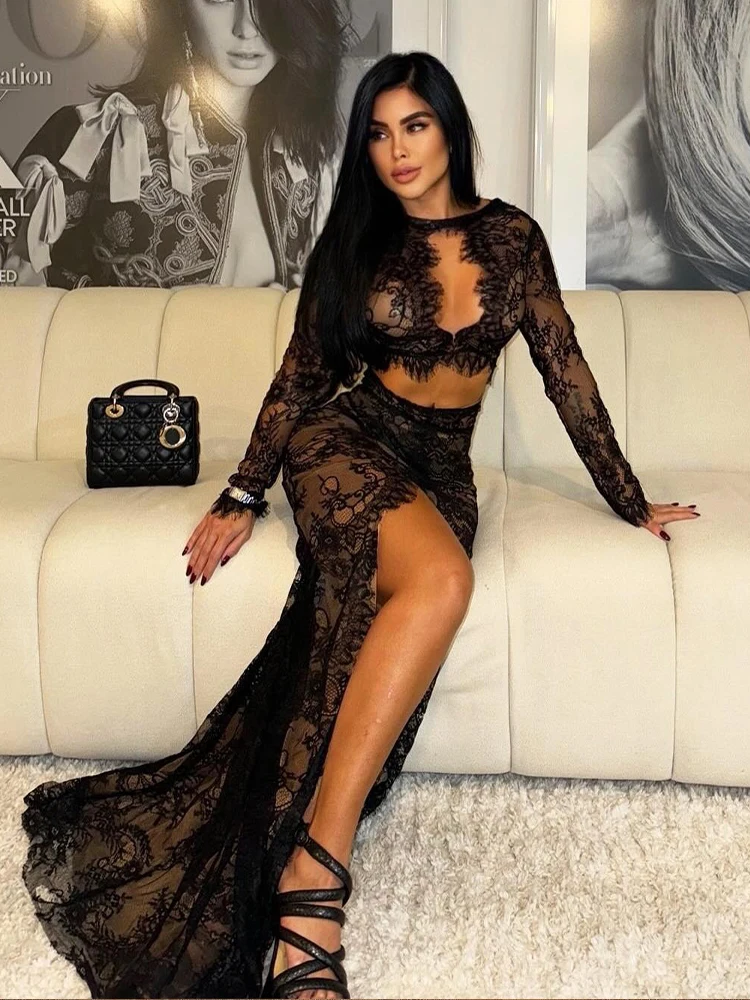 القوطية الدانتيل الأسود انقطاع عالية - الرقبة عالية الخصر فستان طويل عارية الذراعين انظر على الرغم من ثوب الليالي الراقي