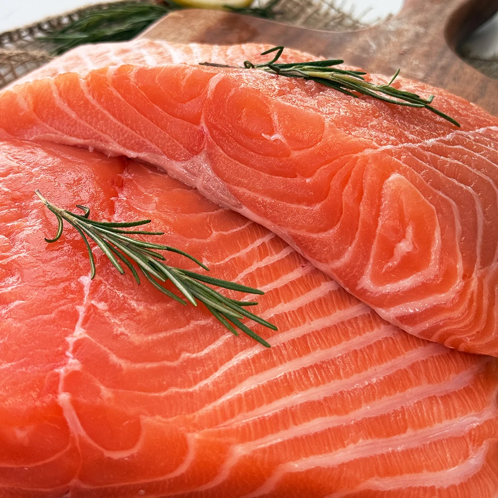 السلمون الخام النرويجي المباشر من الدرجة العالية التي لم يتم تجميدها أبدًا. #1