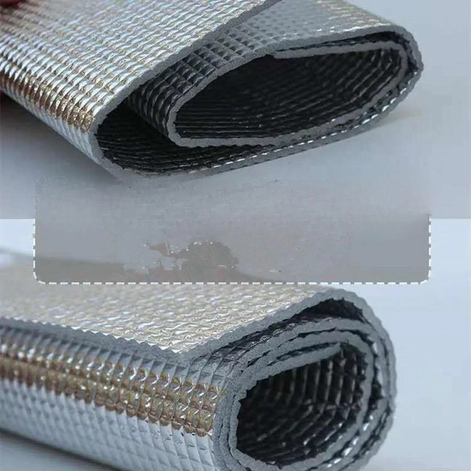 Beehive Insulation Film Heat Barrier Lightweight Waterproof Wrap for Maintaining Hive Condition in Harsh Weather