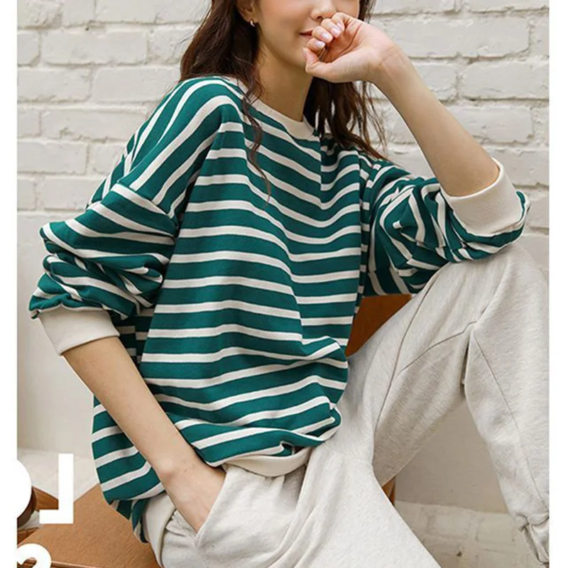 Fashion O-Neck Spliced Loose Korean Striped T-Shirt Female Clothing 2023 Autumn New Casual Pullovers All-match Commute Tee Shirt